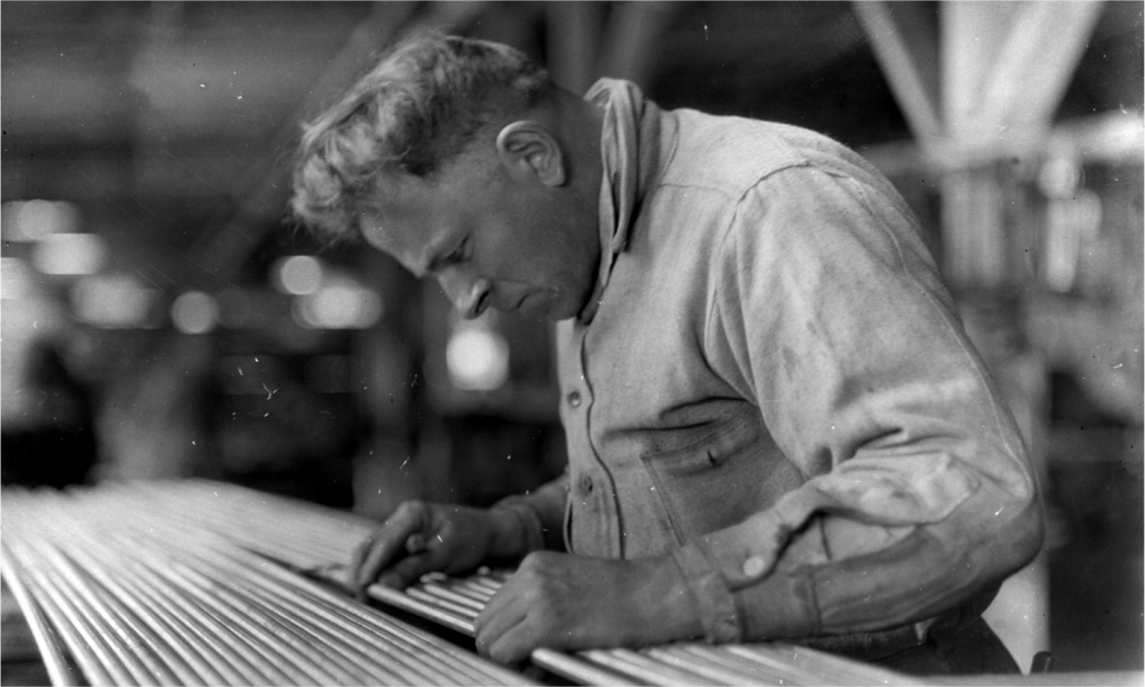 The Good Employee Paradigm: an Inertia of Centuries
