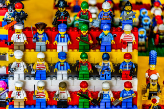 IA y demanda de trabajo: más allá de la automatización